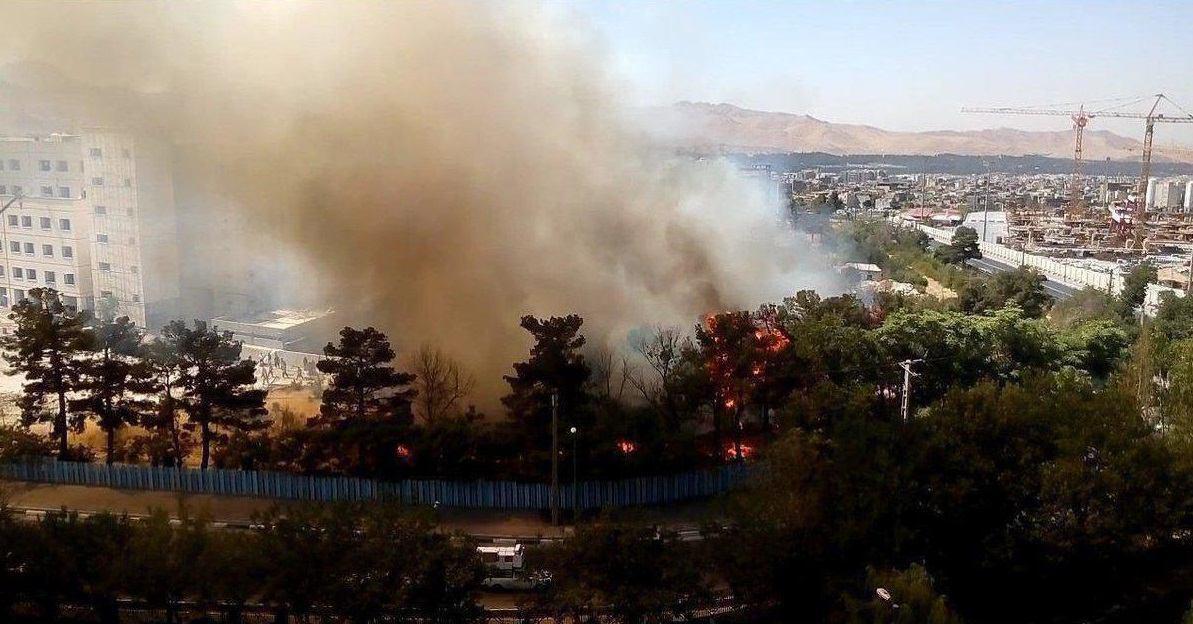 مهار آتش سوزی دانشگاه آزاد واحد تهران شمال/  1500 متر فضایی سبز سوخت
