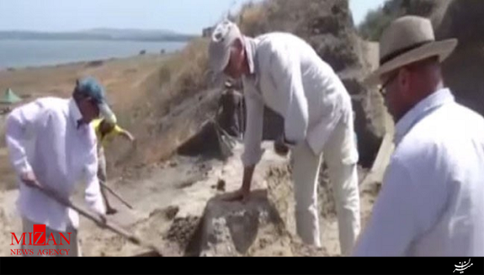 کشف ستون سنگی مرمر با نام داریوش یکم در روسیه + فیلم