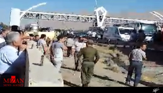 تصاویر پس از برخورد شدید دو دستگاه اتوبوس در آزاد راه تهران – کرج + فیلم