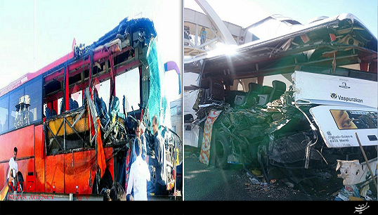 تصاویر پس از برخورد شدید دو دستگاه اتوبوس در آزاد راه تهران – کرج + فیلم و عکس