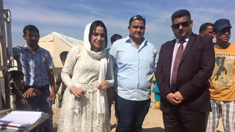 جشن ازدواج آوارگان عراقی در ویرانه‌ها و اردوگاه‌ها+عکس