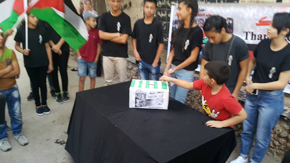 هدیه کودکان آواره فلسطینی به تیم فوتبال اسکاتلندی