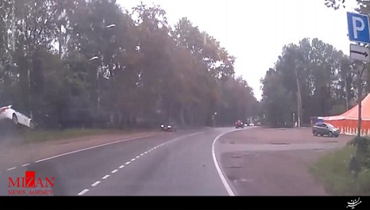 سرعت غیرمجاز کار دست خودروی پلیس داد! + فیلم