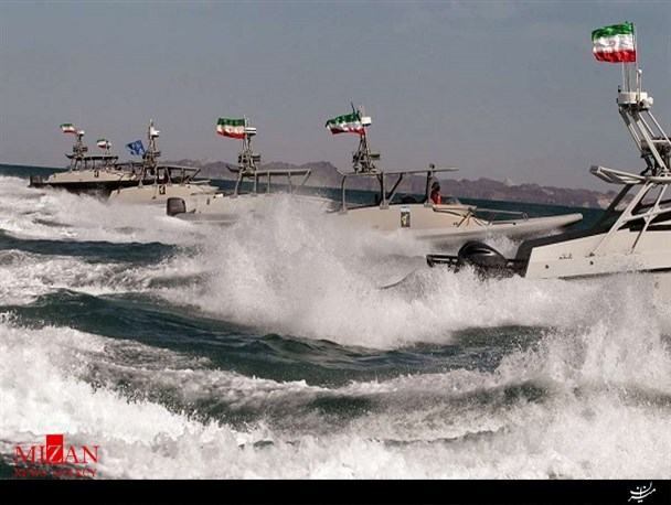 شناور‎های ایرانی در مقابل کشتی آمریکایی ایجاد مانع کرده‎اند/آب‎های خلیج فارس تحت اشراف نیروی دریایی ایران است
