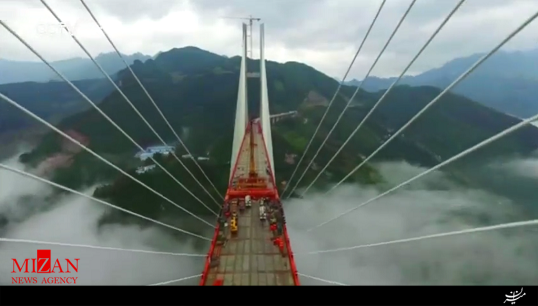 مرتفع‌ترین پل معلق دنیا در چین + فیلم