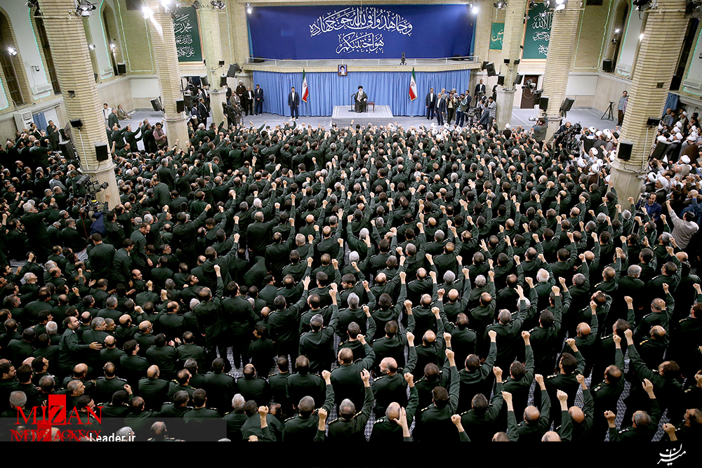 آیت الله خامنه‎ای در جمع فرماندهان سپاه بر لزوم مقاومت در برابر سیاست‎های آمریکا تاکید کردند