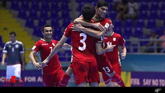 شادی بازیکنان ایران پس از صعود به مرحله نیمه نهایی + فیلم