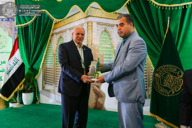 تجلیل از نیکوکاران و خادمان موکب های حسینی در افتتاحیه جشنواره غدیر+عکس