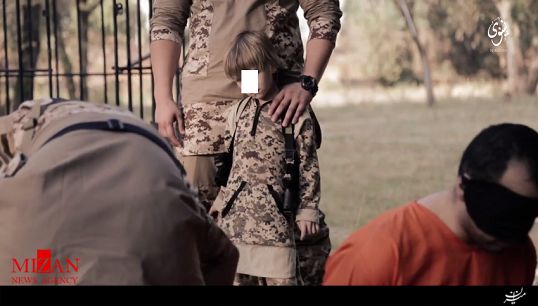 خونبارترین جنایت داعش با حضور کودکان موطلایی + فیلم (16+)