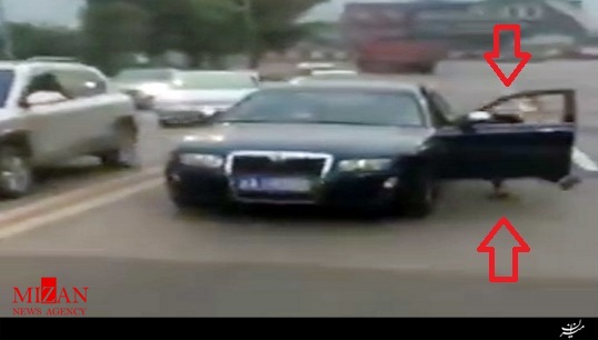 خودرویی که راننده زن عصبانی خود را زیر گرفت! + فیلم