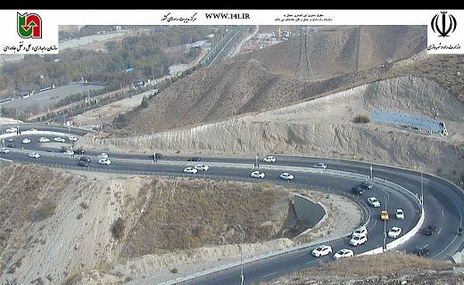 ترافیک نیمه سنگین در مسیر فشم به تهران+ تصاویر