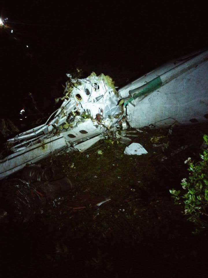 تصاویر مربوط به حادثه واژگونی هواپیمای برزیلی