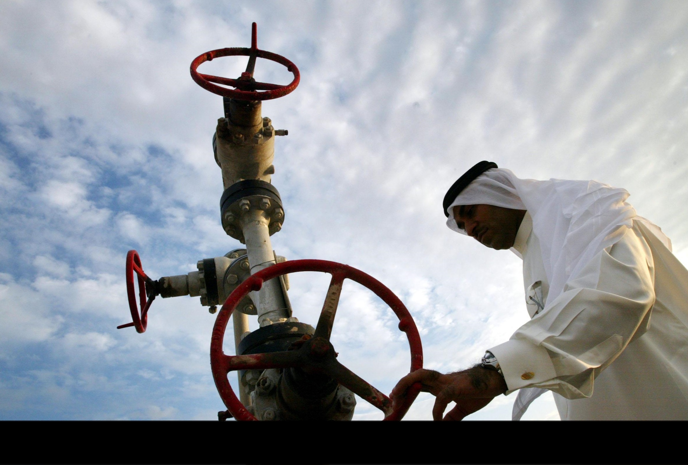 کاهش روزانه نیم میلیون بشکه از تولید نفت عربستان
