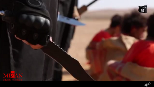 گردن‌زنی قربانیان داعش در کیسه‌های کرباس + فیلم (16+)