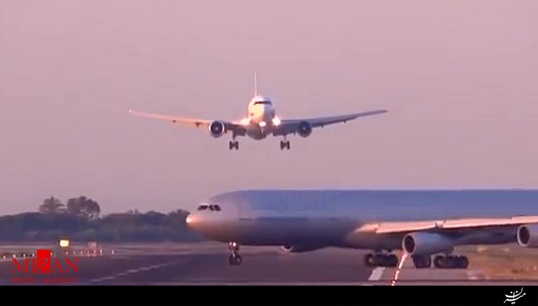 برخورد دو هواپیما در آسمان + فیلم