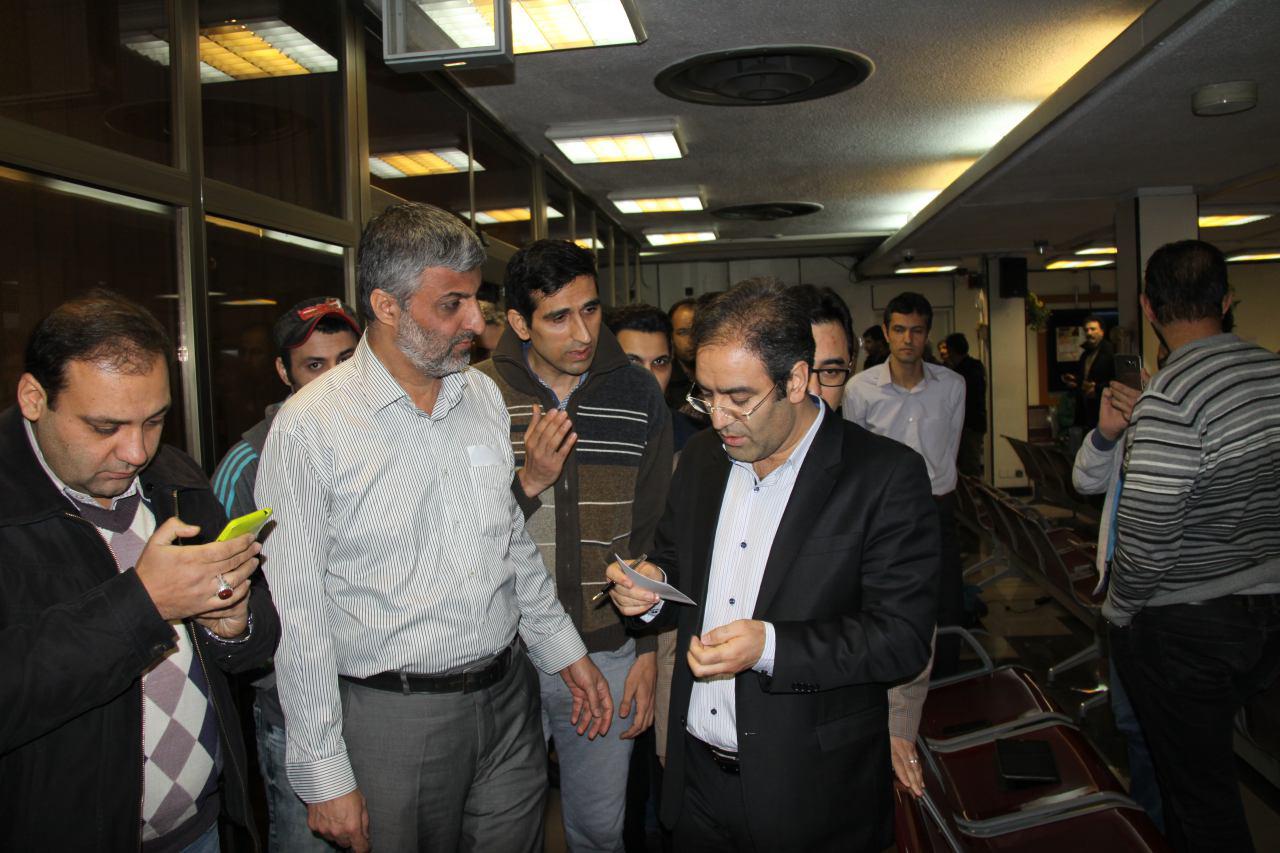 حضور سرزده رياست سازمان بورس در تالار معاملات بورس اوراق بهادار تهران