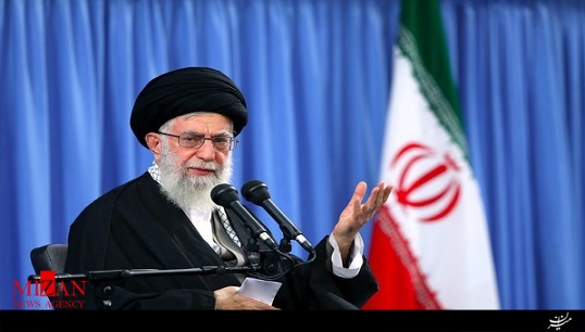 رهبر انقلاب: دشمن دروغ می‌گويد كه هدفش علی‌ خامنه‌ای است + فیلم