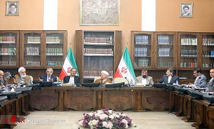 مجمع تشخیص 429 جلسه عمومی به ریاست آیت الله هاشمی برگزار کرده است