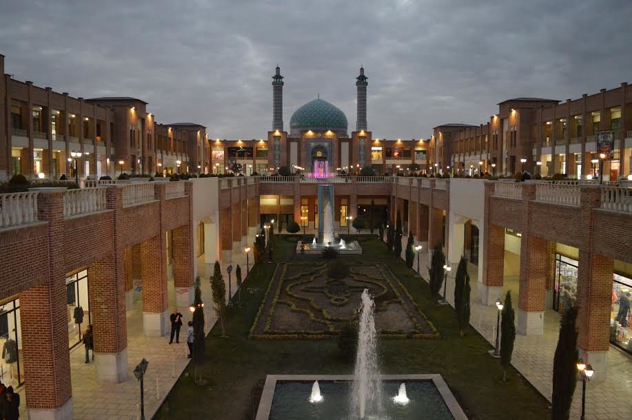 غربت معماری غنی ایرانی اسلامی؛ سبک‌های اصیل از یاد رفت