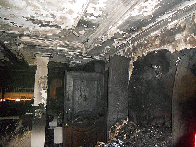 مرگ مرد 38 ساله در آتش سوزی خانه مسکونی اتوبان ستاری+تصاویر
