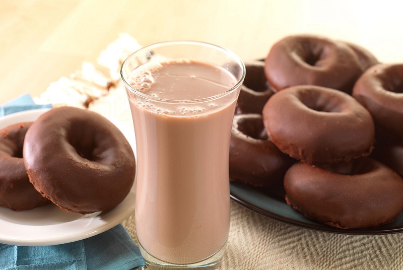 شیرکاکائو برای صبحانه کودک مضر است