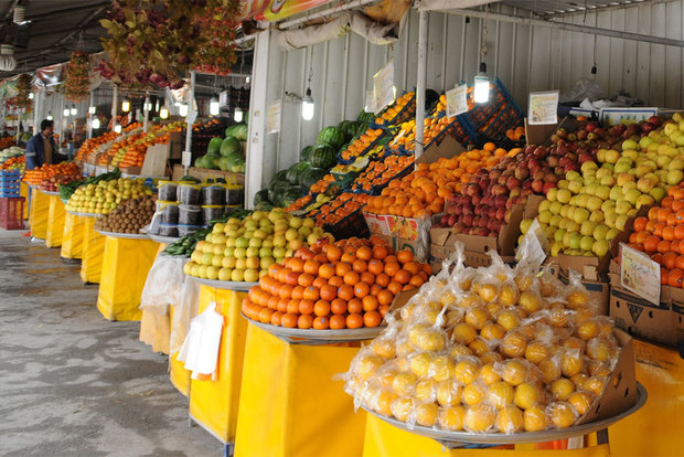 ثبات قیمت سبزی و میوه در زمستان / کمرنگ شدن میوه قاچاق در بازار