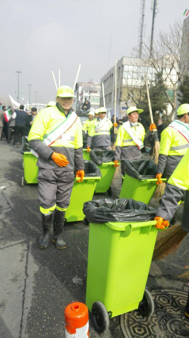 آمادگی پاکبانان شهر برای پاکسازی معابر بعد از راهپیمایی / درخواست برای نریختن زباله روی زمین