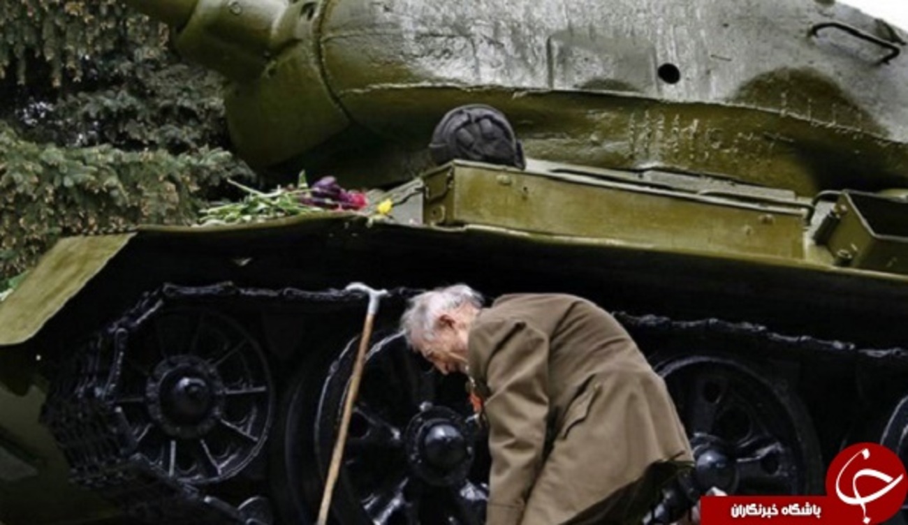 10- دیدار کهنه سرباز روسی و تانکی که در جنگ جهانی دوم می راند(سال 2008)