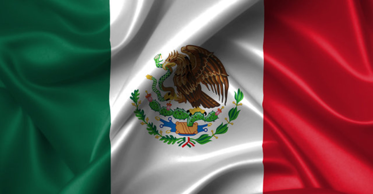 مکزیک: ال تری (سه رنگ) لقب این تیم است چون پرچم این کشور از سه رنگ سبز، قرمز و سفید تشکیل شده است. آن‌ها به آزتک‌ها نیز معروف هستند. این امپراتوری بزرگ در قرن ۱۵ در این منطقه وجود داشت.