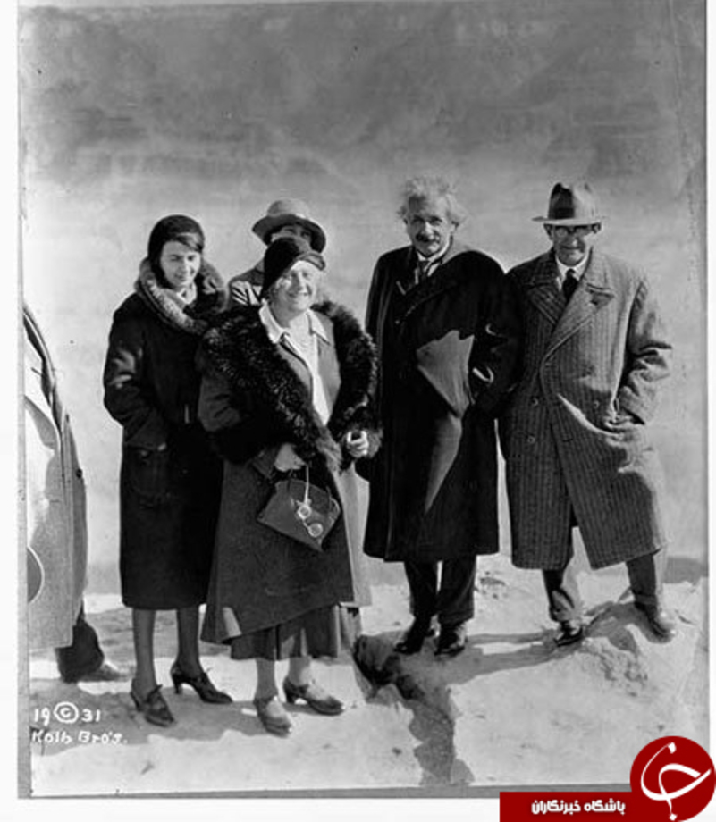 یک دیدار بزرگ

فیزیکدان مشهور آلمانی، آلبرت انیشتین همراه با همسرش (در جلو) و گروهی از دوستانش در این عکس دیده می‌شود.