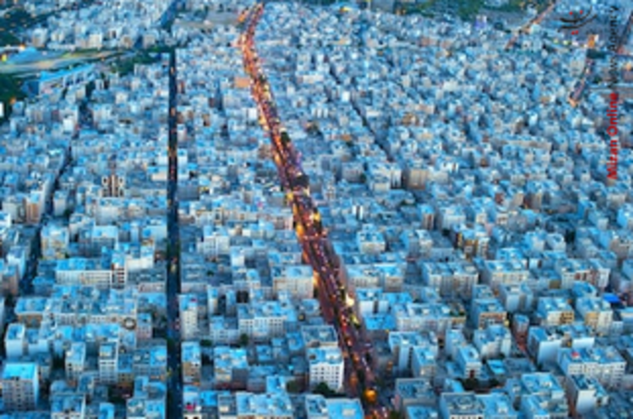 تصویری از فراز برج میلاد از تهران 