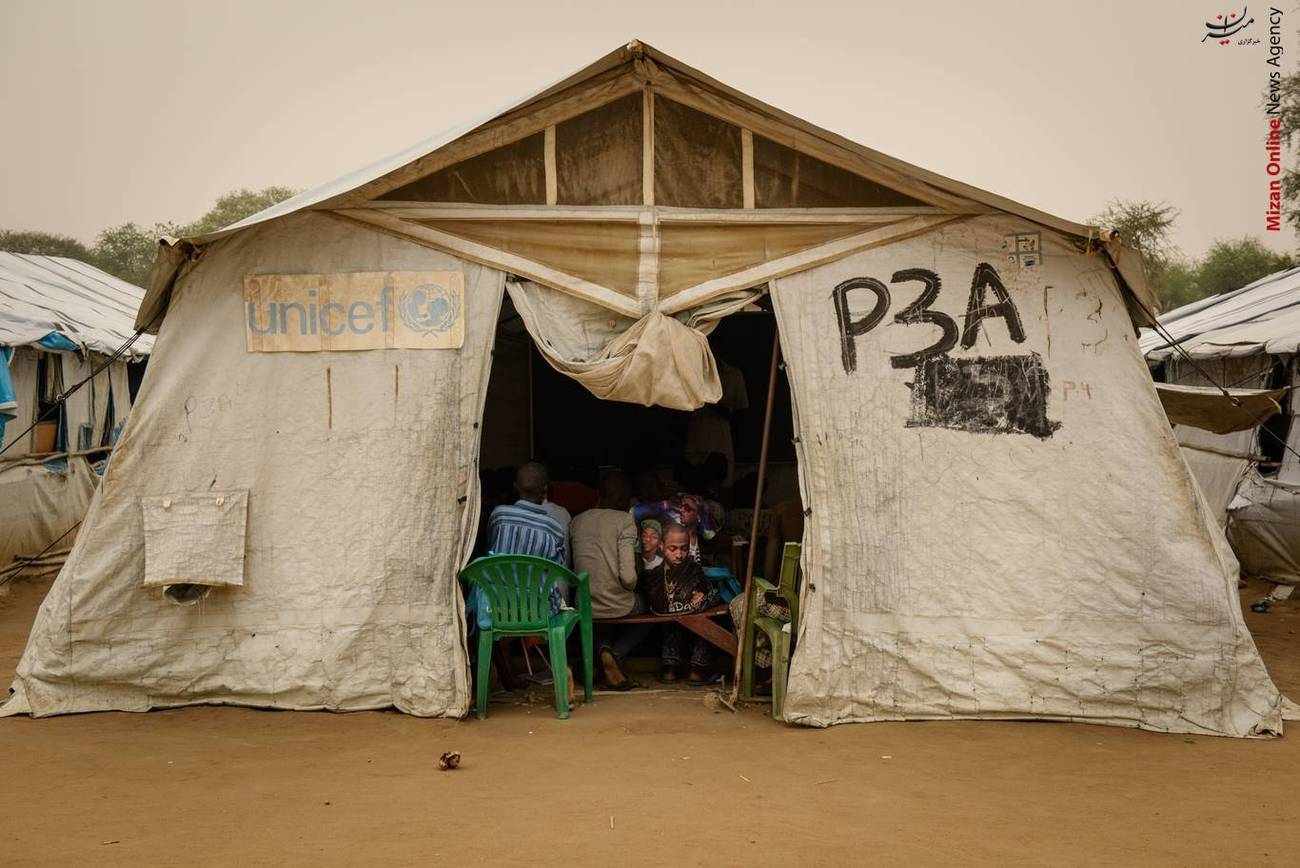 مدرسه چادری در سودان