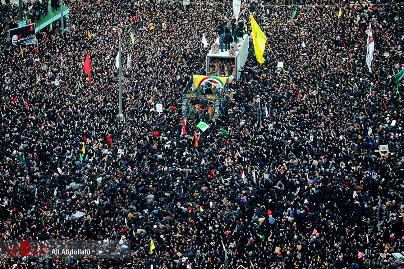 تصاویری از حضور میلیونی مردم در مراسم تشییع پیکر سردار سپهبد شهید سلیمانی در چند شهر کشور