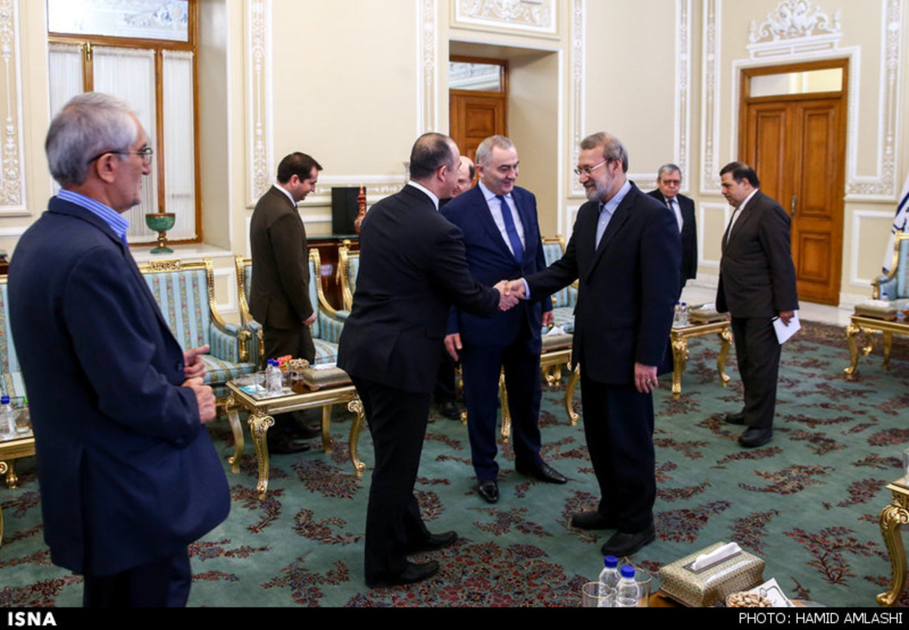 دیدار وزیر امور خارجه رومانی با رئیس مجلس