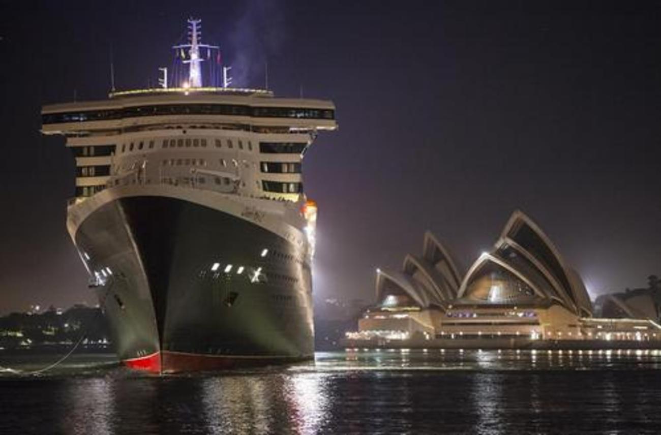  رسیدن کشتی تفریحی لوکس کویین مری به سواحل سیدنی استرالیا 