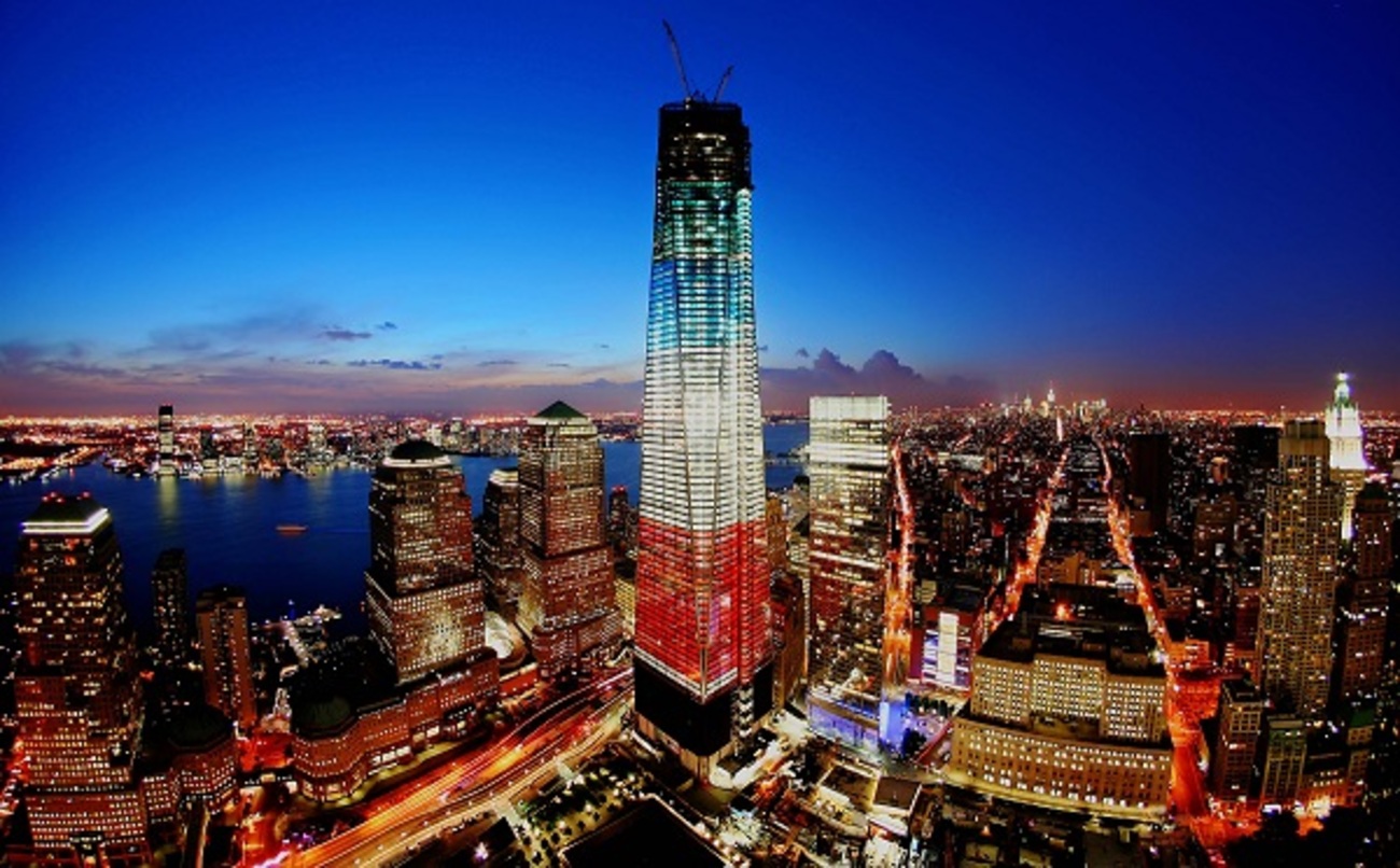 برج آزادی، نیویورک سیتی- ۴ میلیارد دلار (۲.۷ میلیارد پوند). برج آزادی، که رسما مرکز تجارت جهانی یک نامیده می‌شود، در محل حملات ۱۱ سپتامبر ساخته و در ۲۰۱۴ افتتاح شد تا بلندترین ساختمان نیویورک، و در برابر تروریسم نماد مبارزه‌طلبی باشد.