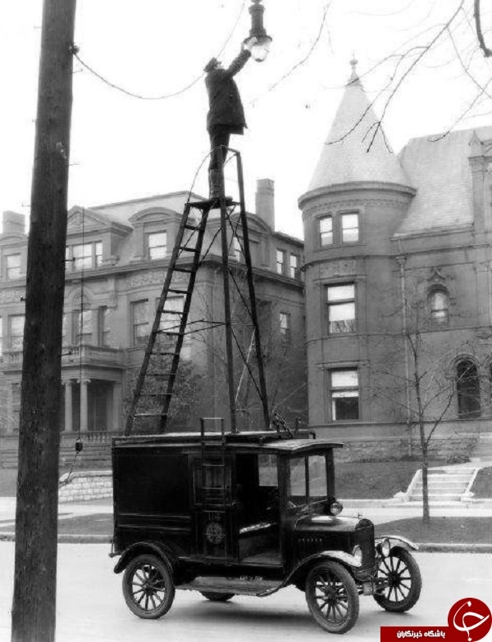 تعویض لامپ خیابان های لندن/1910