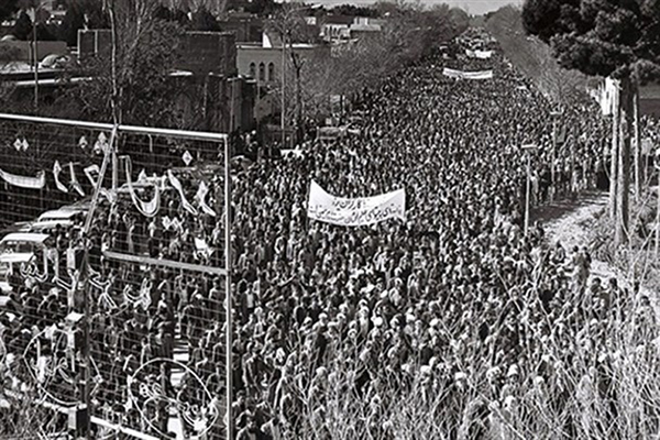 دهم فروردین 1357؛ روز اعتراض مردم یزد علیه رژیم ستمشاهی
