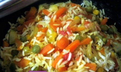 روش پخت برنج و سبزیجات به سبک چینی ها