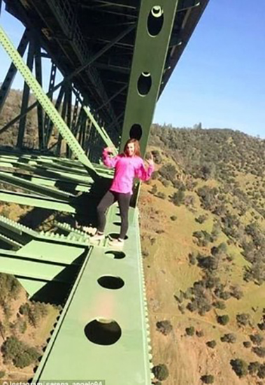 زنده ماندن زنی پس از سقوط از روی بلندترین پل کالیفرنیا