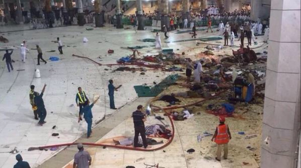 اخبار لحظه به لحظه و تصاویر جدید از حادثه سقوط بالابر در مکه/آمار تلفات: 107 کشته و 240 زخمی/مرگ یک زائر ایرانی و جراحت 32 نفر، تأیید شد + عکس و فیلم