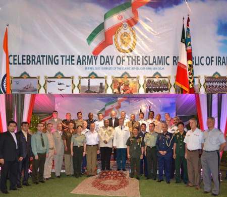 برگزاری روز ارتش با حضور سفرا و وابستگان نظامی کشورها در 