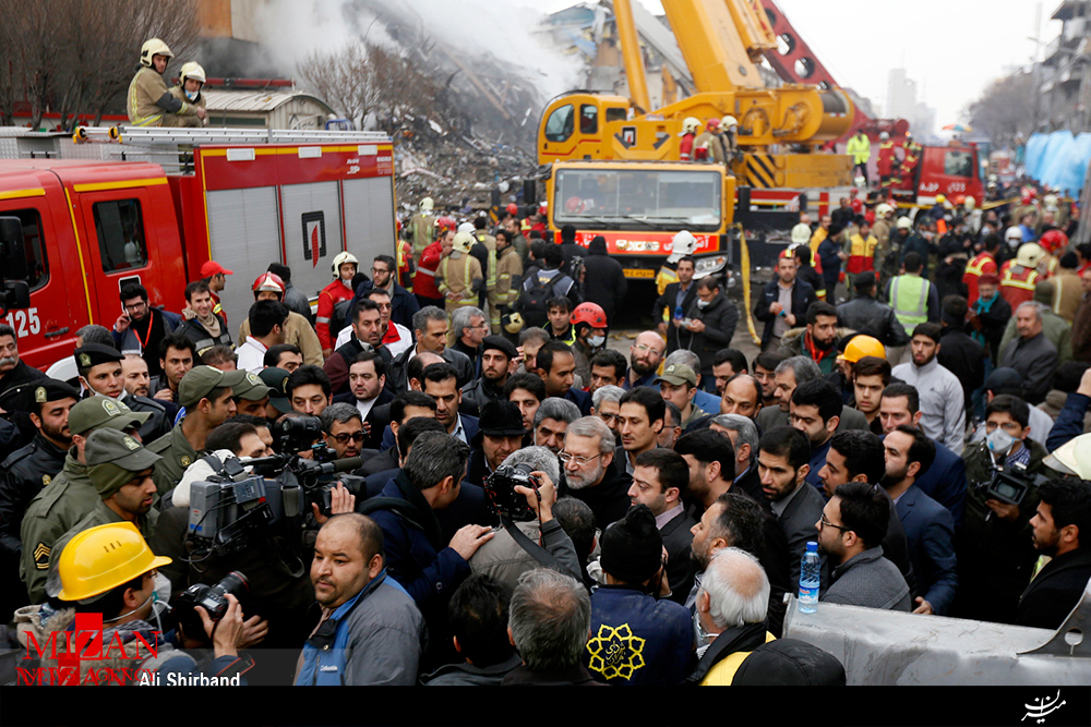حضور شهردار تهران در محل حادثه پلاسکو