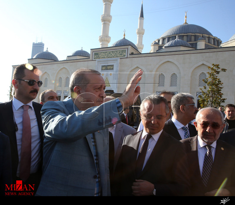 اردوغان در نماز عید فطر از هوش رفت