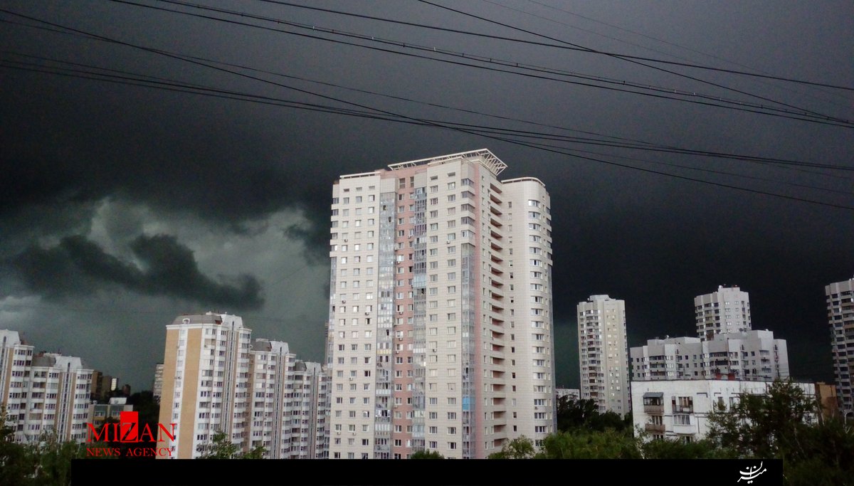 توفان سهمگین 90 سال اخیر در مسکو/2 نفر کشته و ده‎ها نفر مصدوم شدند