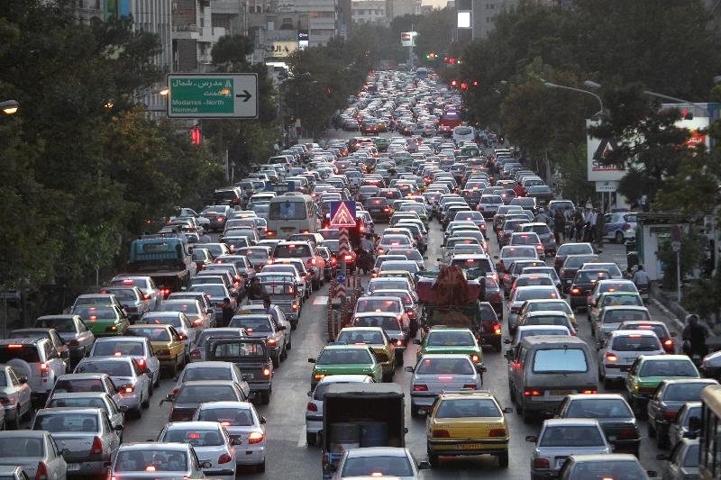 ترافیک سنگین در جاده های چالوس ، رشت ،کرج و هراز