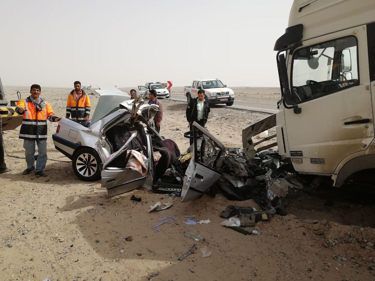 کشته شدن پنج سرنشین خودرو در محور فهرج- زاهدان