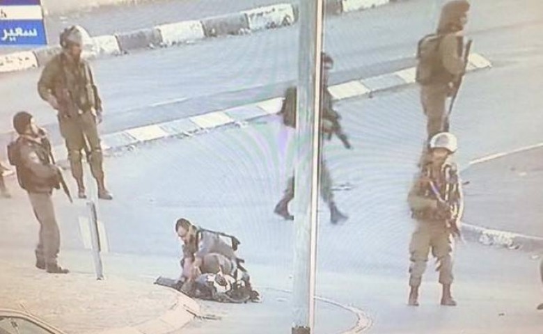 عملیات استشهادی مبارز فلسطینی /زخمی شدن 3 نظامی رژیم صهیونیستی در جنوب کرانه باختری+عکس
