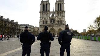 فرانسه نیروهای پلیس خود را افزایش می دهد