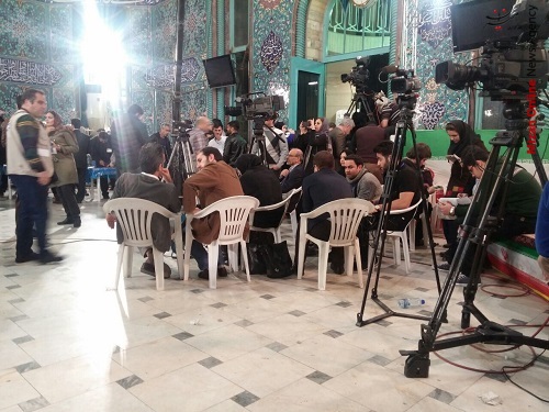 شعبه اخذ رای حسینیه ارشاد در ساعات پایان انتخابات + عکس